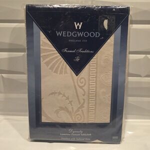 New Wedgwood Dynasty Formal Traditions Parchment Damask Rectangle Tablecloth